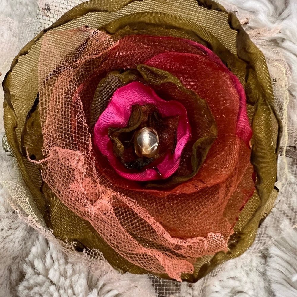 Handmade accessory - Picture 1 of 5